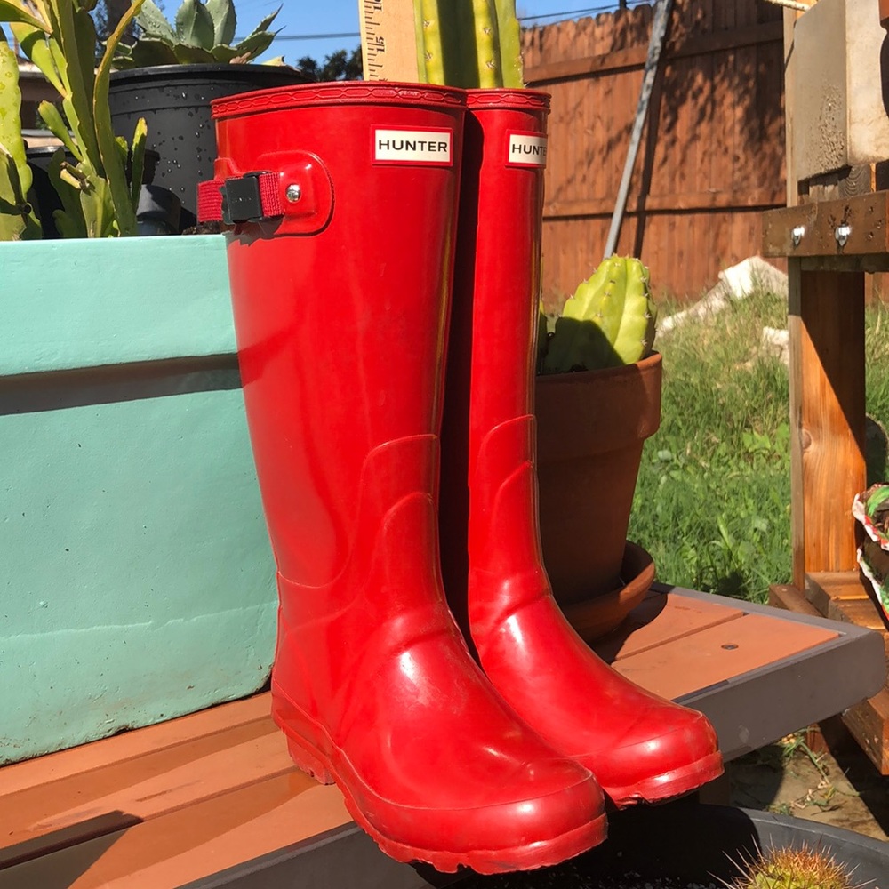 Red hunter Huntress boot size 6